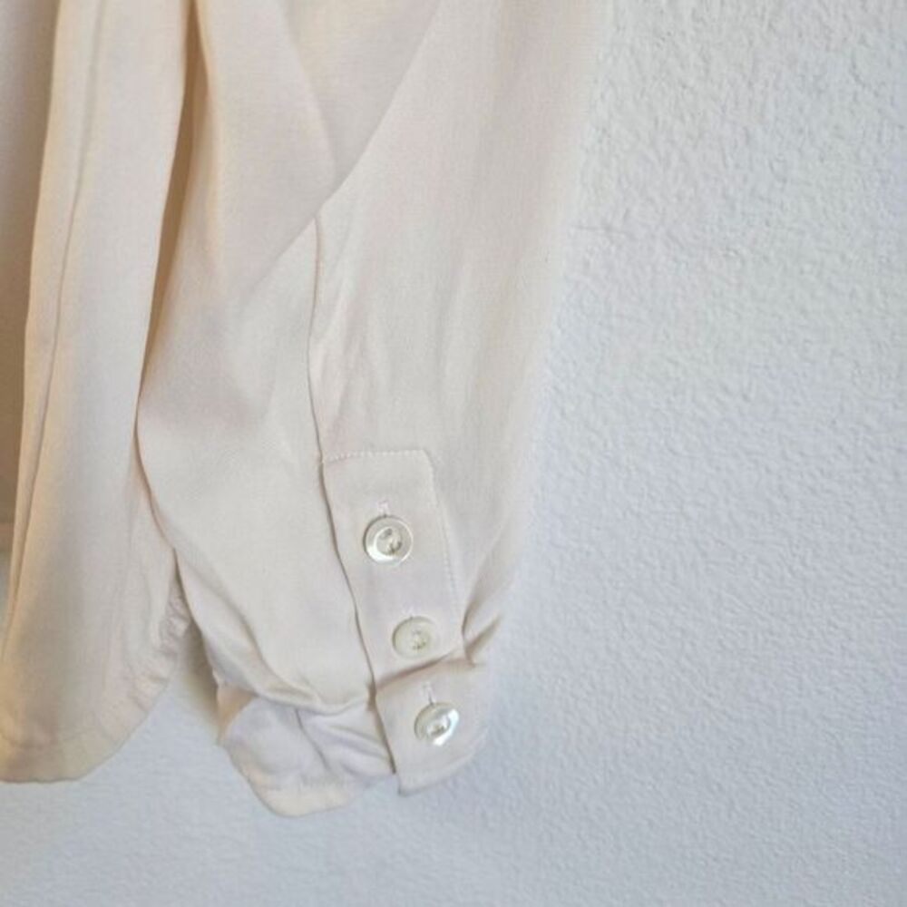 Studio 121 Cream Beige 100% Silk Longsleeve Blouse Top Sz 2 Quiet Luxury Vintage - Picture 5 of 12